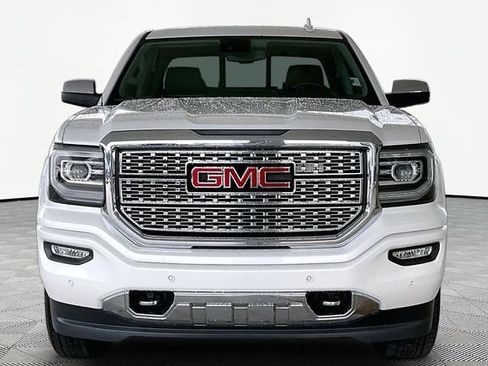 Used 2018 GMC Sierra 1500 Denali w/ Denali Ultimate Package AWD/4WD image 2