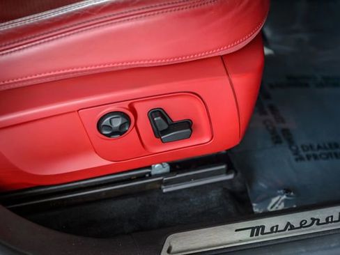 Used 2019 Maserati Levante GranLusso image 46