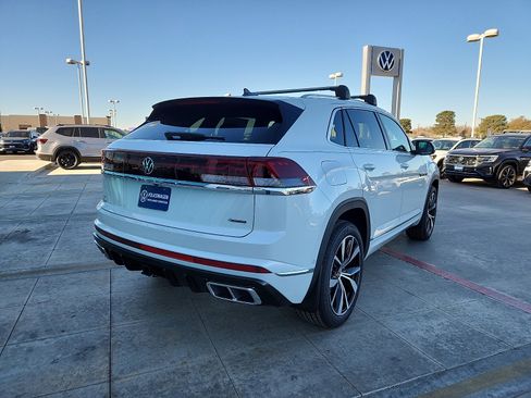 New 2026 Volkswagen Atlas Cross Sport SEL Premium R-Line image 7