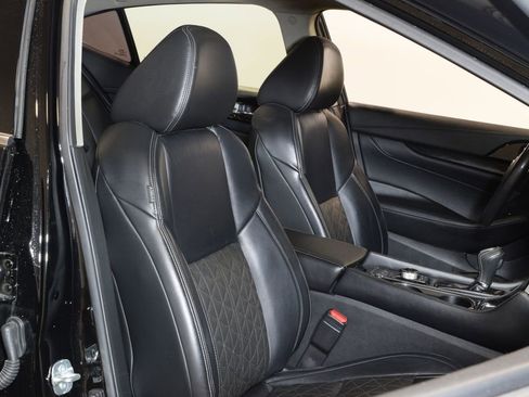 Used 2021 Nissan Maxima Platinum w/ Sport Mat Group FWD image 32