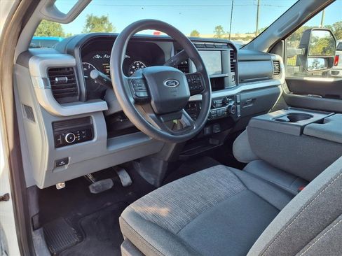 Used 2024 Ford F350 XLT image 21