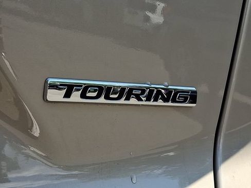 Used 2017 Honda CR-V Touring image 32