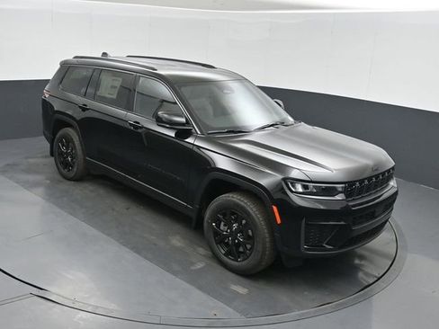 New 2026 Jeep Grand Cherokee L 4WD image 31