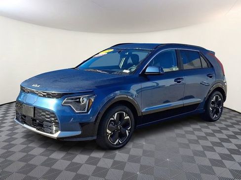 Certified 2024 Kia Niro Wind w/ Wind Preserve Package image 3