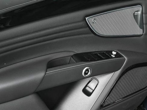 New 2025 Maserati Grecale Modena image 6