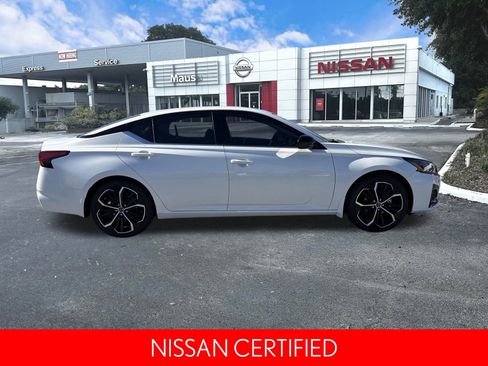 Certified 2025 Nissan Altima 2.5 SR image 2