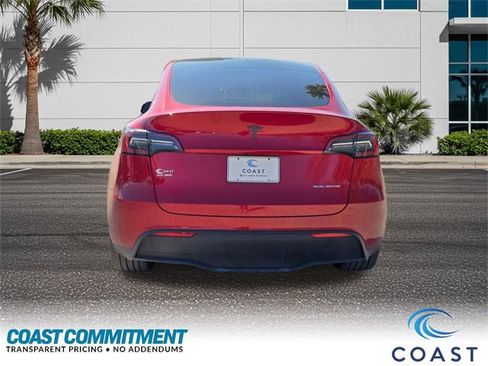 Used 2023 Tesla Model Y Long Range image 7