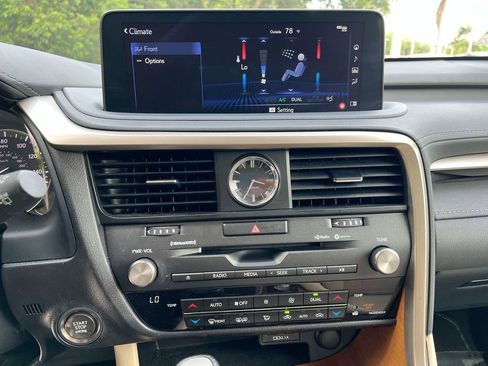 Certified 2022 Lexus RX 350 FWD w/ Premium Package image 18