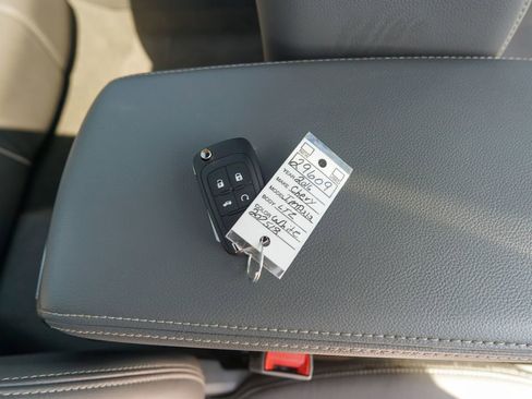 Used 2016 Chevrolet Impala LTZ w/ Enhanced Convenience Package FWD image 37