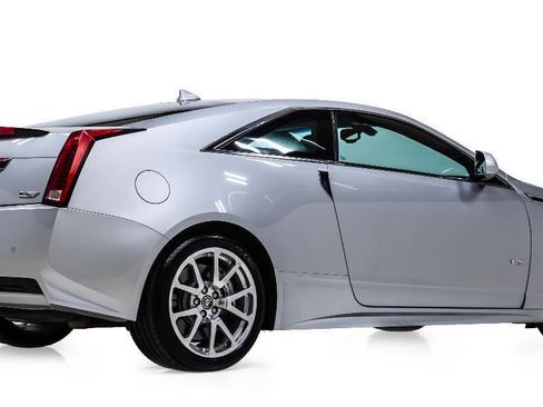 Used 2013 Cadillac CTS V image 3