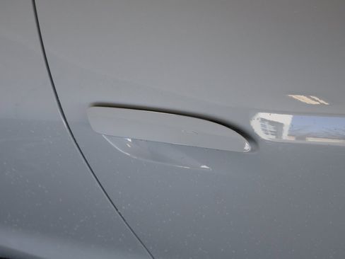 New 2025 Porsche Taycan image 15