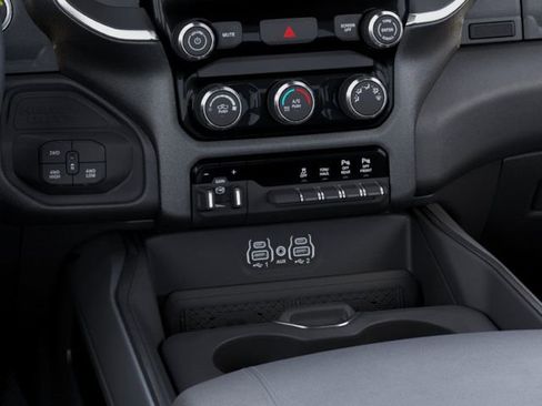 New 2026 RAM 2500 Big Horn AWD/4WD image 24