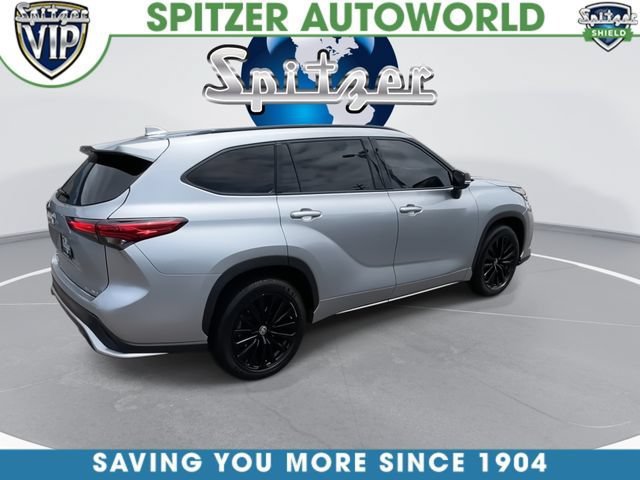 Used 2023 Toyota Highlander XSE AWD/4WD image 9