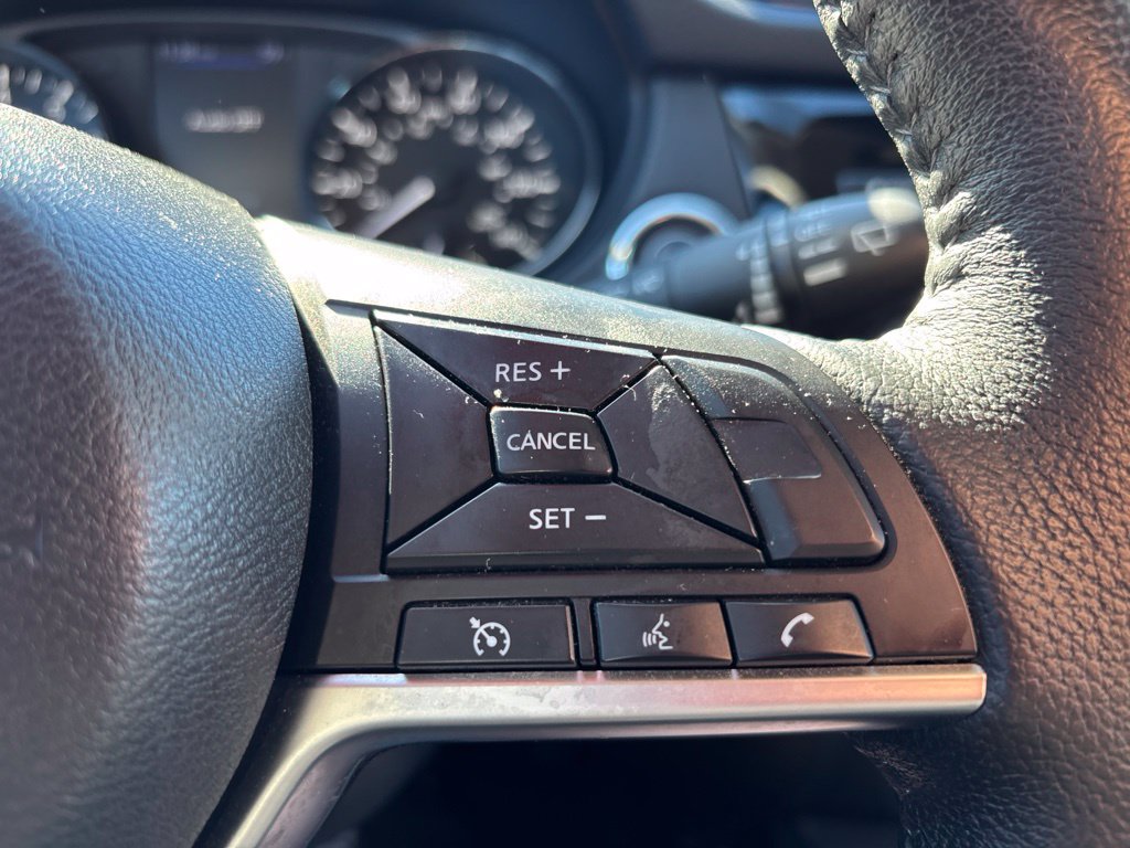 Used 2019 Nissan Rogue SV AWD/4WD image 23