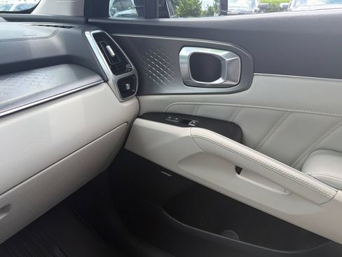 Used 2022 Kia Sorento SX FWD image 34