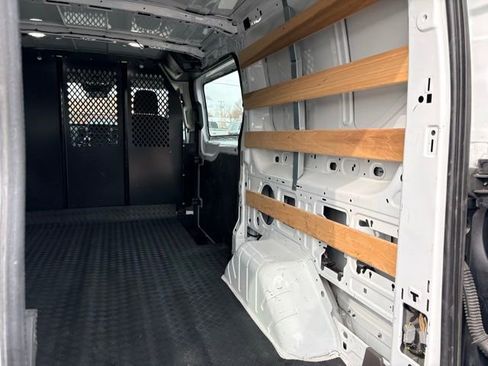 Used 2024 Ford Transit 250 Low Roof AWD w/ Exterior Upgrade Package image 13