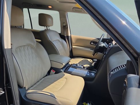 Used 2022 Nissan Armada Platinum w/ Captain's Chairs Package RWD image 16