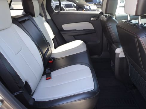 Used 2010 GMC Terrain SLT FWD image 18