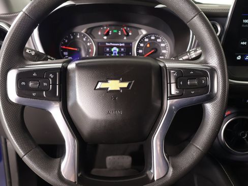 Used 2023 Chevrolet Blazer LT w/ Convenience Package FWD image 3