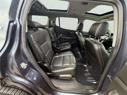 Used 2019 GMC Acadia SLT w/ LPO, Floor Liner Package AWD/4WD image 31