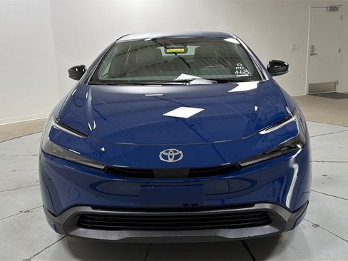 New 2026 Toyota Prius LE image 2