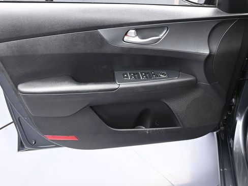 Used 2021 Kia Forte LXS image 12