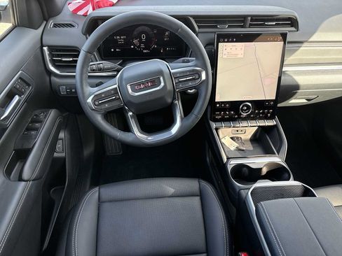 Used 2026 GMC Terrain Elevation w/ Elevation Premium Package FWD image 11