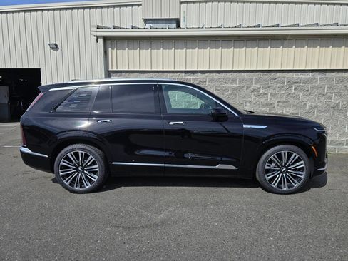 New 2026 Cadillac Vistiq Premium Luxury AWD/4WD image 11