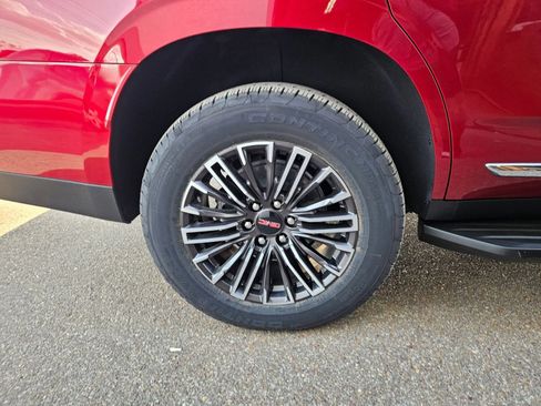 New 2026 GMC Yukon Elevation w/ Elevation Premium Package AWD/4WD image 34