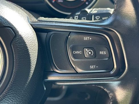 Used 2019 Jeep Wrangler Sport AWD/4WD image 23