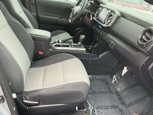 Used 2021 Toyota Tacoma TRD Off-Road image 25