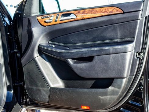 Used 2019 Mercedes-Benz GLS 450 4MATIC image 19