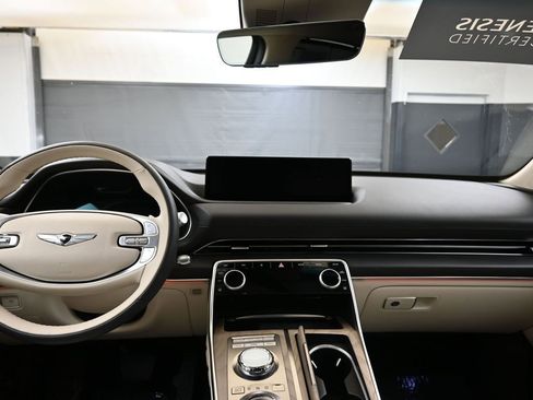 Used 2024 Genesis GV80 3.5T w/ Prestige Package image 22