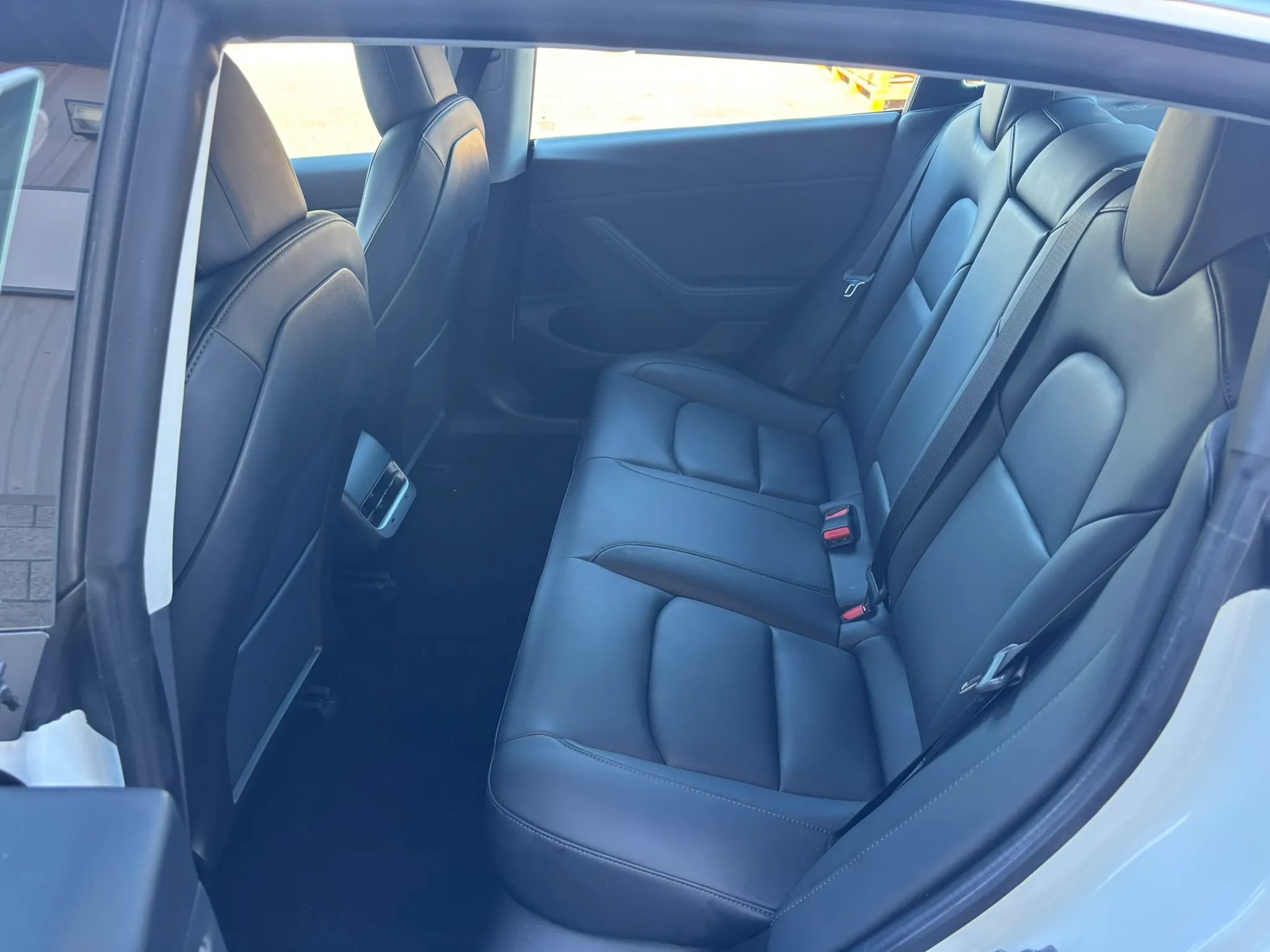 Used 2020 Tesla Model 3 Long Range AWD/4WD image 15
