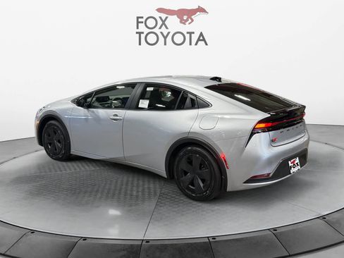 New 2026 Toyota Prius LE image 3