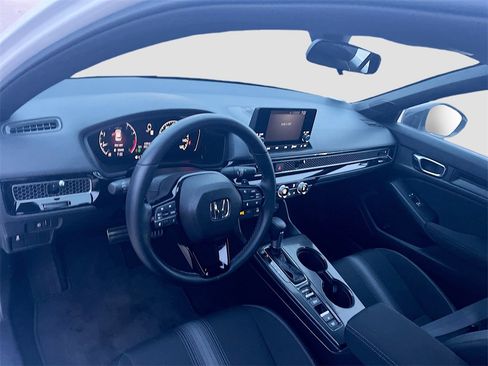 Used 2025 Honda Civic Sport image 9