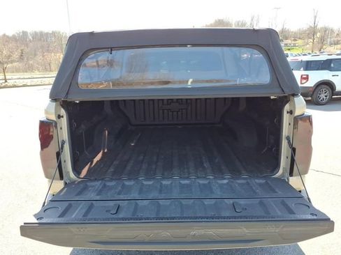 Used 2023 Chevrolet Colorado Z71 w/ Z71 Convenience Package 2 image 8