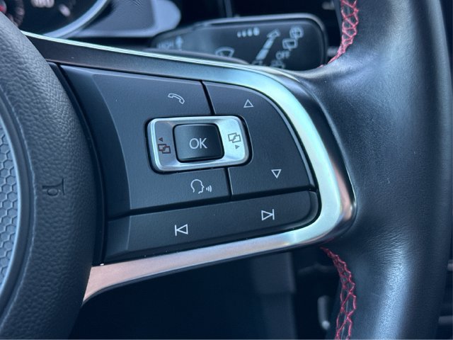 Used 2018 Volkswagen GTI SE FWD image 35