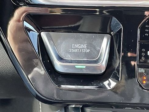 New 2025 GMC Sierra 2500 Denali Ultimate image 25