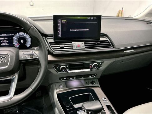 Certified 2023 Audi Q5 2.0T Premium Plus w/ Premium Plus Package image 9