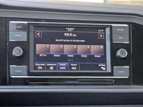 Used 2024 Volkswagen Jetta SE FWD image 20