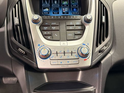 Used 2016 Chevrolet Equinox LTZ image 23