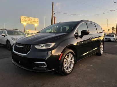 Used 2022 Chrysler Pacifica Touring