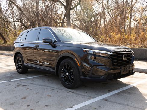 Certified 2025 Honda CR-V EX-L image 2