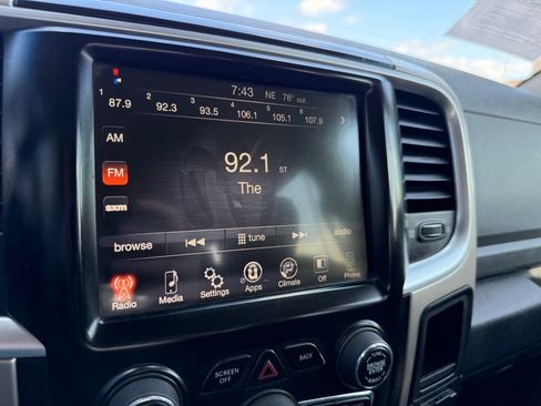 Used 2015 RAM 2500 SLT w/ Protection Group image 25