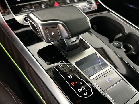Used 2021 Audi Q8 Prestige image 20