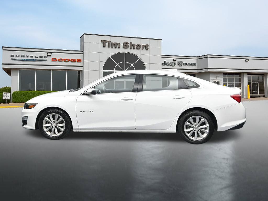 Used 2024 Chevrolet Malibu LT FWD image 2