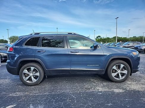 Used 2020 Jeep Cherokee Limited AWD/4WD image 3