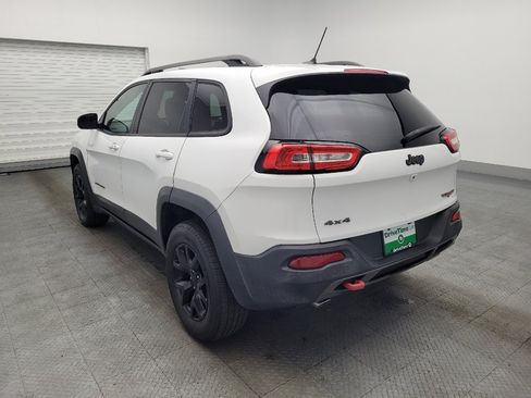 Used 2014 Jeep Cherokee Trailhawk w/ Comfort/Convenience Group image 5