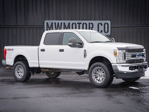 Used 2019 Ford F250 XLT image 1